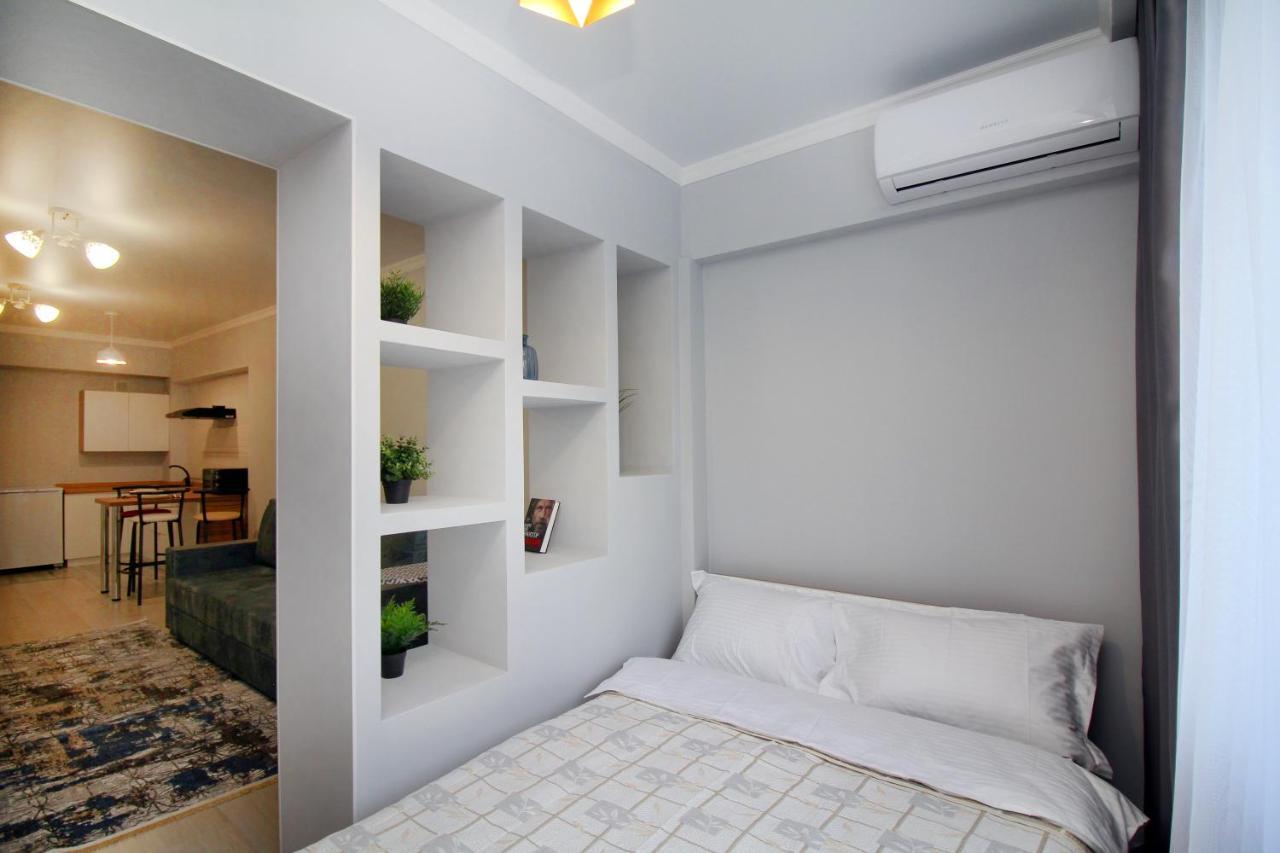 Cozy Studio In The Best Area! 5 Almaty Eksteriør billede
